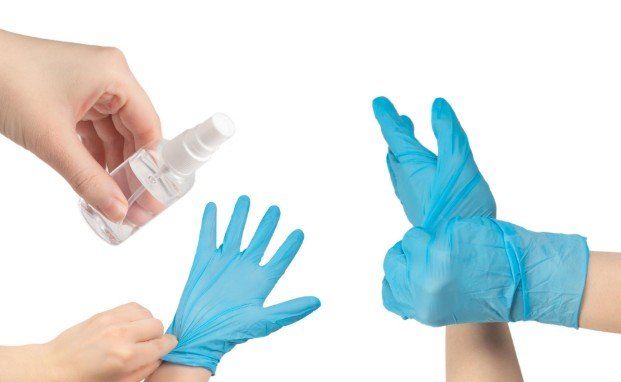 How to Protect Your Hands While Cleaning Every Day