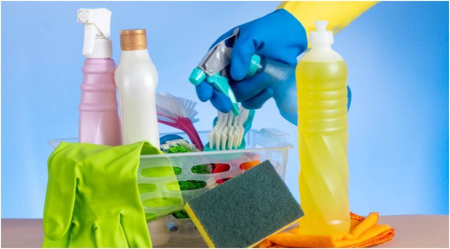 how to store cleaning products safely at home