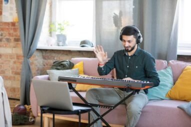 Best Online Singing Lessons for Beginners